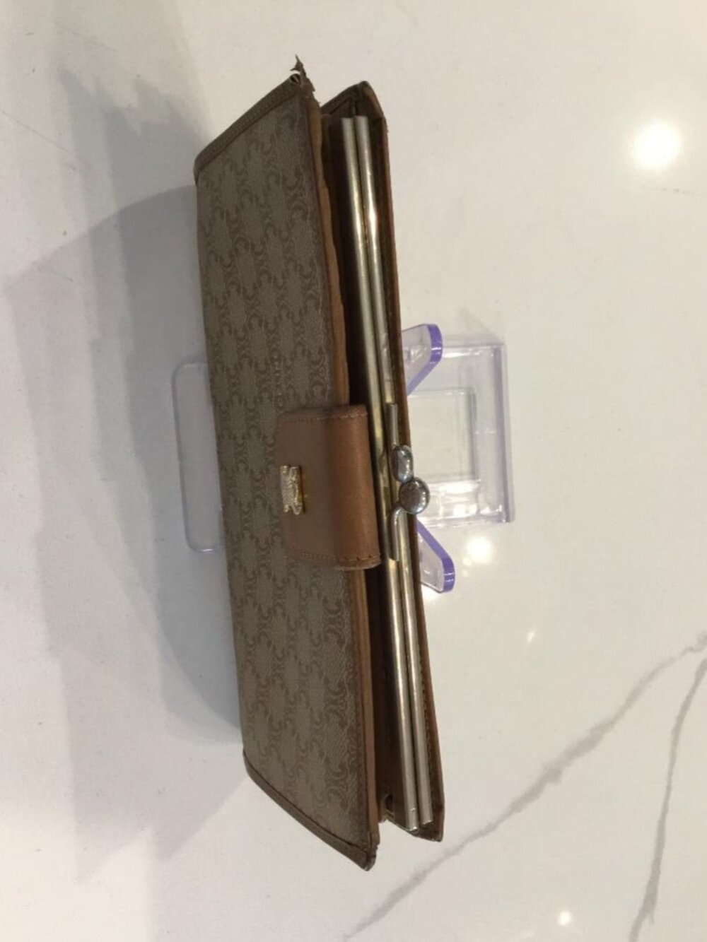 Vintage Celine BiFold Long Wallet in Tan & Beige with Macadam Clasp & Kiss lock - Picture 8 of 12